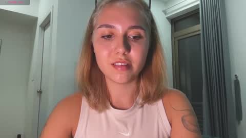 You fav Miss Si online show from 06.22.26