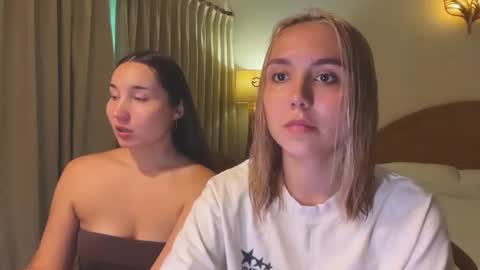 You fav Miss Si online show from 07.04.26