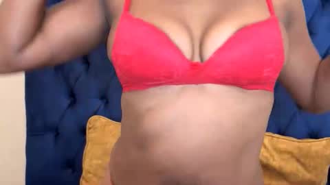 Snapshot of silkyebonyxx chatting on 02.28.26 Kaybee online show from 02.28.26