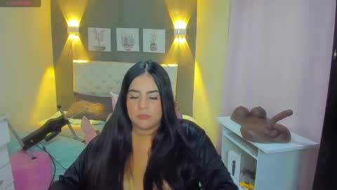 Snapshot of silvana_cruzz chatting on 10.02.25 Silvana cruzzz online show from 10.02.25