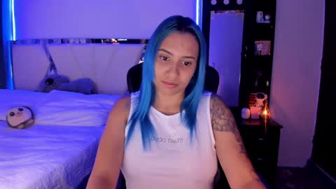   powder    online show from 02.01.25