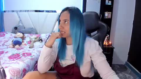   powder    online show from 03.08.25