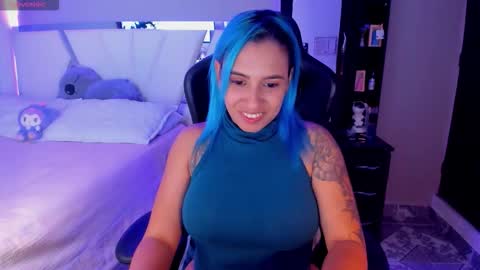   powder    online show from 02.04.26