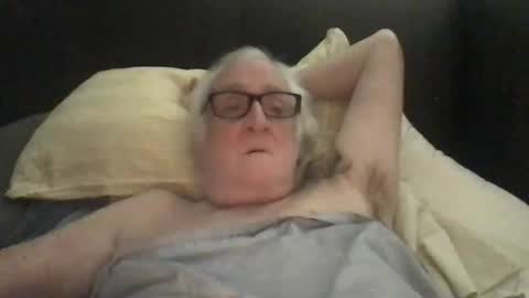 Snapshot of silverliam chatting on 09.14.25 Liam online show from 09.14.25