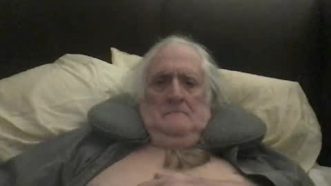 Snapshot of silverliam chatting on 09.14.25 Liam online show from 09.14.25