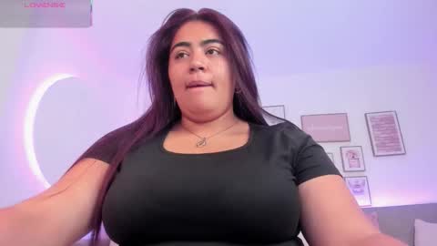 Silvia online show from 12.22.25