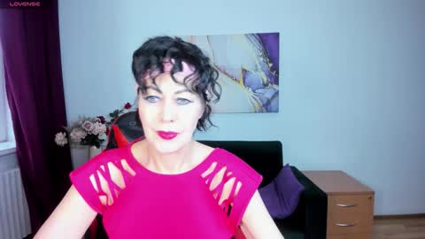 Silvia Wallec online show from 04.24.26