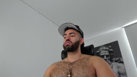 simon_leon01 online show from 05.17.26