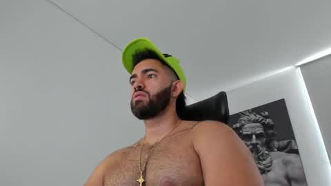 simon_leon01 online show from 05.31.26