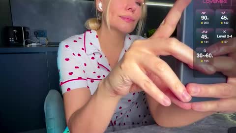 A present for me  online show from 01.11.26