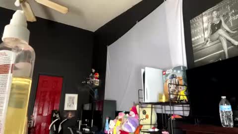 Snapshot of simplyavirgo chatting on 01.09.25 mango online show from 01.09.25