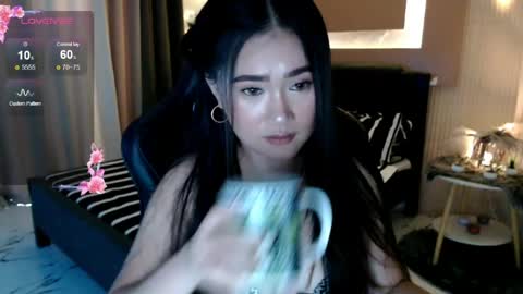 Adrianna Fowler online show from 06.04.26
