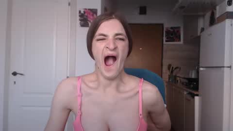 Snapshot of simyhvn chatting on 03.08.25 simyhvn online show from 03.08.25