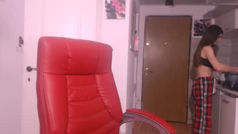 Snapshot of simyhvn chatting on 10.23.25 simyhvn online show from 10.23.25