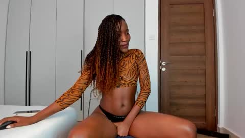 Snapshot of sincerre9_tara chatting on 11.06.25 sincerre9_tara online show from 11.06.25