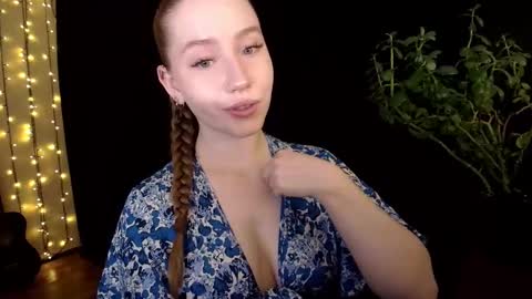 Sindi online show from 10.17.25