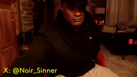 Snapshot of sinnernoir chatting on 10.06.25 My Name Is..............................John online show from 10.06.25