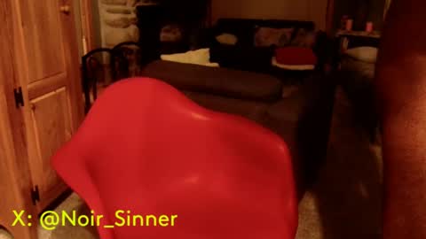 Snapshot of sinnernoir chatting on 10.25.25 My Name Is..............................John online show from 10.25.25