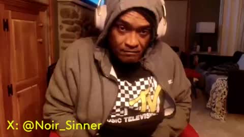 Snapshot of sinnernoir chatting on 10.27.25 My Name Is..............................John online show from 10.27.25