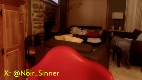 Snapshot of sinnernoir chatting on 10.30.25 My Name Is..............................John online show from 10.30.25