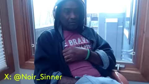 Snapshot of sinnernoir chatting on 11.03.25 My Name Is..............................John online show from 11.03.25