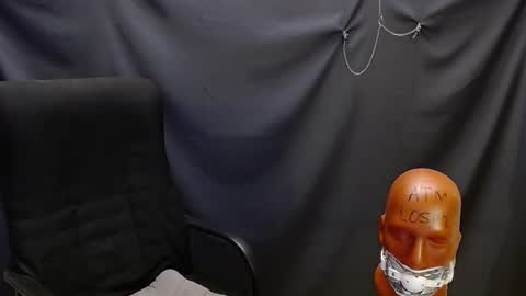 Sir Damien online show from 03.05.25