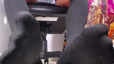 Snapshot of sir_kev66 chatting on 02.06.25 only foot worshipers here online show from 02.06.25