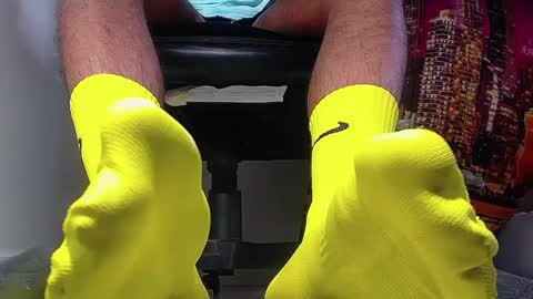 Snapshot of sir_kev66 chatting on 02.07.25 only foot worshipers here online show from 02.07.25