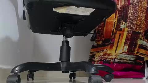 Snapshot of sir_kev66 chatting on 02.25.25 only foot worshipers here online show from 02.25.25