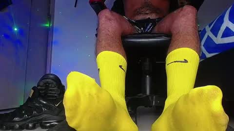 only foot                         worshipers here online show from 02.04.26