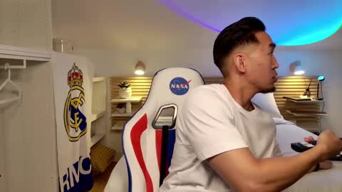SIR TEO online show from 06.06.26