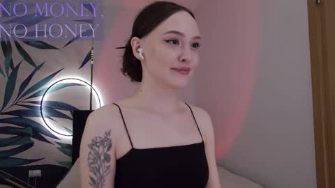 Snapshot of sirenaswhisper chatting on 02.27.26 Goddess Sirena online show from 02.27.26