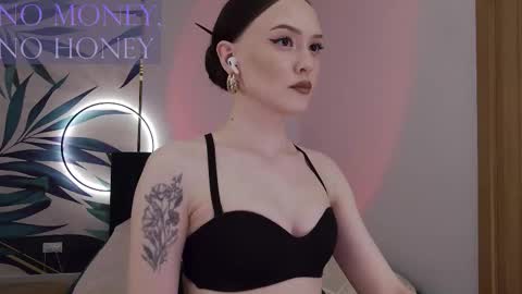 Goddess Sirena online show from 03.05.26