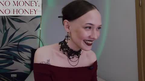 Snapshot of sirenaswhisper chatting on 07.02.26 Goddess Sirena online show from 07.02.26