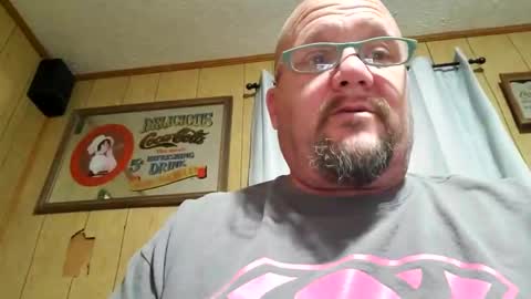 Snapshot of sirhams chatting on 02.27.25 sirhams online show from 02.27.25