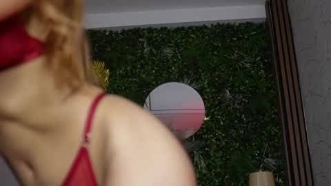 Dee online show from 03.18.26