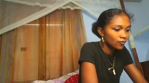 Snapshot of sissi0325 chatting on 03.02.26 Sissi0325 online show from 03.02.26