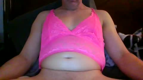 Snapshot of sissyandi38 chatting on 12.15.25 wants to suck cock online show from 12.15.25