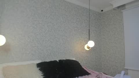 Snapshot of skailyn_angels chatting on 10.19.25 SKAILYN ANGELS online show from 10.19.25