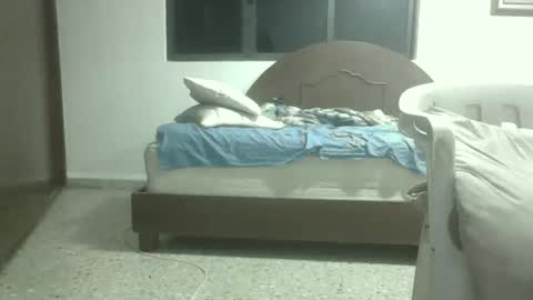 Snapshot of skanky_little_dolls chatting on 11.05.25 skanky_little_dolls online show from 11.05.25