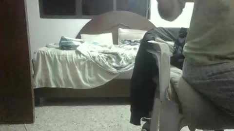 Snapshot of skanky_little_dolls chatting on 11.17.25 skanky_little_dolls online show from 11.17.25