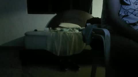 Snapshot of skanky_little_dolls chatting on 11.25.25 skanky_little_dolls online show from 11.25.25