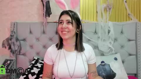 Snapshot of skarlet04 chatting on 10.17.25 Skarlet online show from 10.17.25