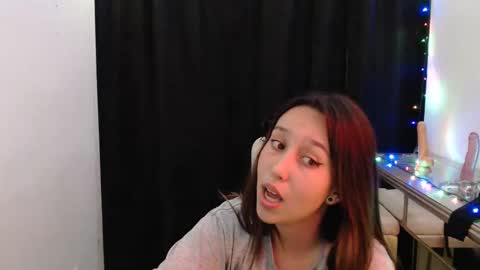 Snapshot of skarlet_adams chatting on 01.17.25 Alice online show from 01.17.25
