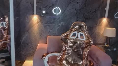 Snapshot of skarleth_b_ chatting on 01.14.26 skarleth online show from 01.14.26