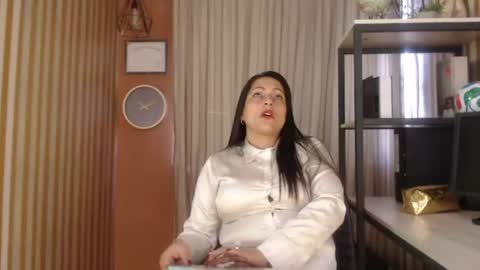 skarlettbarnes online show from 06.20.26