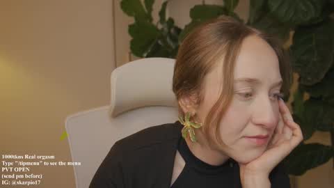 Im Scarlett  ONLINE  5pm-10pm NYC time  online show from 10.22.25