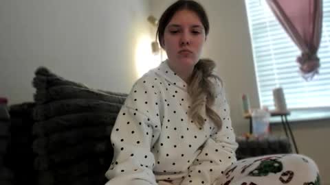 skiimaskabby online show from 12.21.25