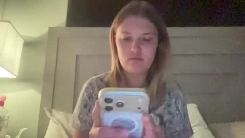Snapshot of skiimaskabby chatting on 06.16.26 skiimaskabby online show from 06.16.26