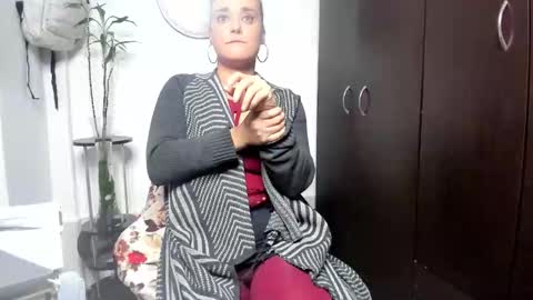 TINNA online show from 11.06.25